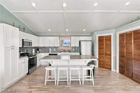 285 Lazy Way, Fort Myers Beach FL - photo 19 of 50