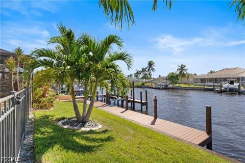 2902 SW 36th Ter, Cape Coral FL - photo 7 of 43