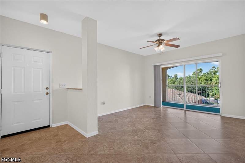 2 bedroom Condominium at 6341 Aragon Way 304, Tuscany Gardens, Fort Myers — photo 2