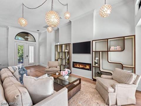 9833 Clear Lake Cir, Naples FL - photo 15 of 49