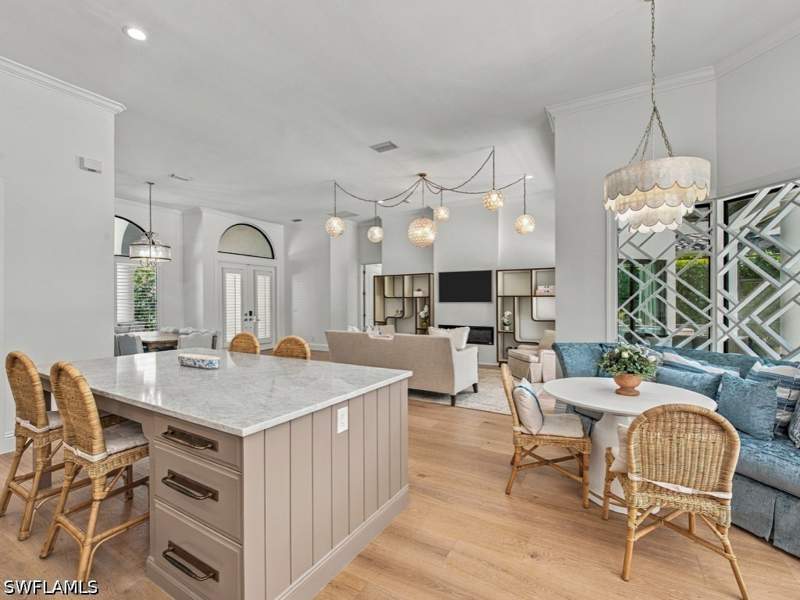 5 bedroom SingleFamilyResidence at 9833 Clear Lake Cir, Wilshire Lakes, Naples — photo 2