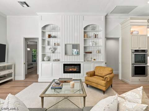 9833 Clear Lake Cir, Naples FL - photo 6 of 49