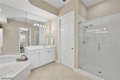 840 Sailaway Ln 202, Naples FL - photo 16 of 35