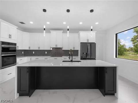321 SE 2nd St, Cape Coral FL - photo 10 of 32