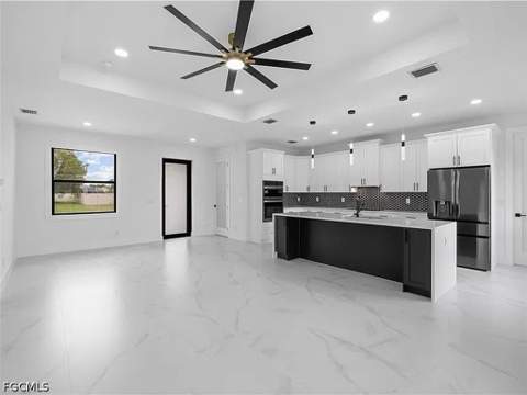 321 SE 2nd St, Cape Coral FL - photo 12 of 32