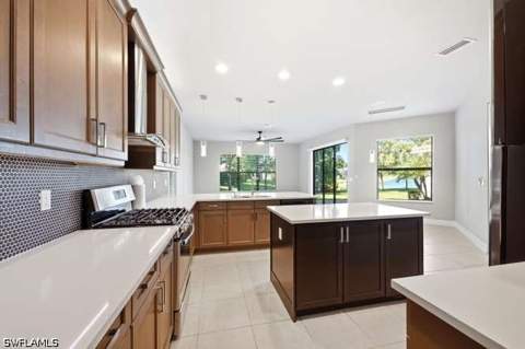 4430 Kensington Cir, Naples FL - photo 16 of 49