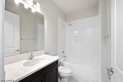 4430 Kensington Cir, Naples FL - photo 23 of 49