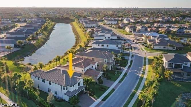 6 bedroom SingleFamilyResidence at 4430 Kensington Cir, Stonecreek, Naples — photo 3