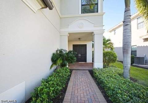 4430 Kensington Cir, Naples FL - photo 7 of 49