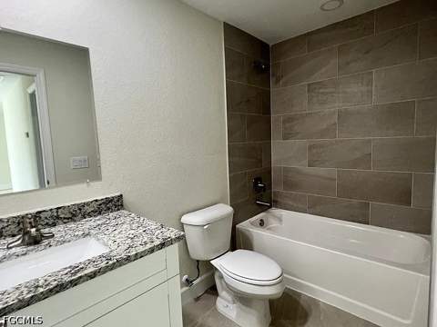 2518 52nd St SW, Lehigh Acres FL - photo 13 of 19