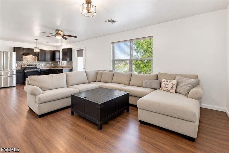 3 bedroom SingleFamilyResidence at 3327 NW 6th Ter, Cape Coral, Cape Coral — photo 4