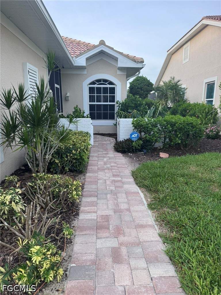 3 bedroom Attached at 12730 Devonshire Lakes Cir, Devonshire Lakes, Fort Myers — photo 2