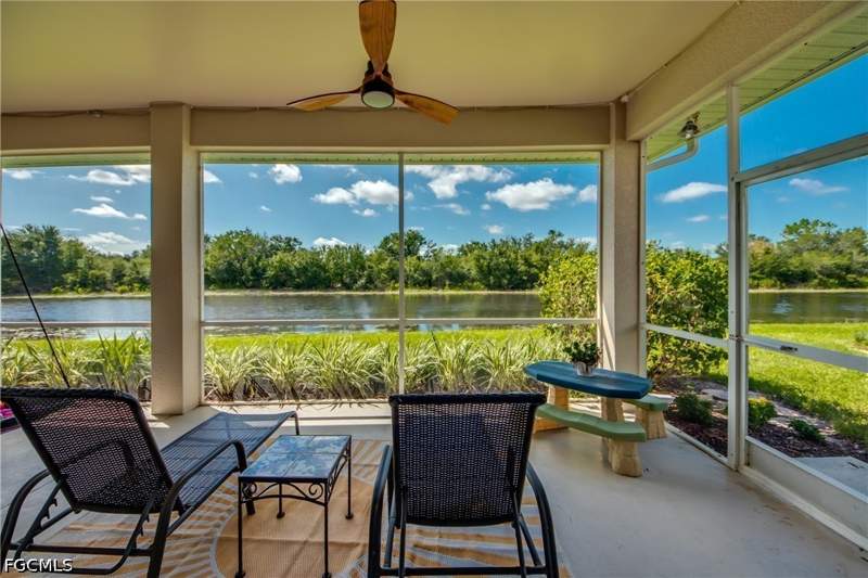 3 bedroom Attached at 12730 Devonshire Lakes Cir, Devonshire Lakes, Fort Myers — photo 4