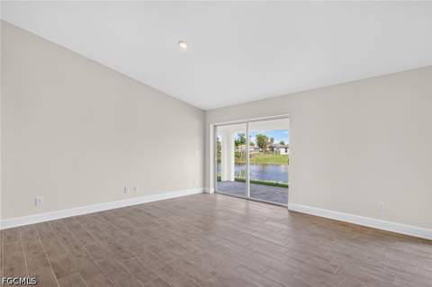 915 NW 9th Pl, Cape Coral FL - photo 11 of 32