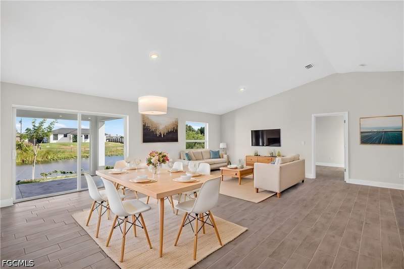 4 bedroom SingleFamilyResidence at 915 NW 9th Pl, Cape Coral, Cape Coral — photo 4