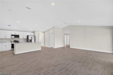 915 NW 9th Pl, Cape Coral FL - photo 7 of 32