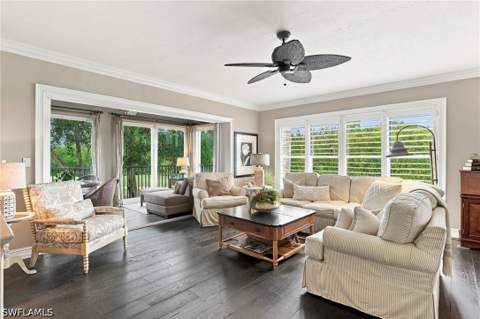 4600 Yacht Harbor Dr 412, Naples FL - photo 9 of 50