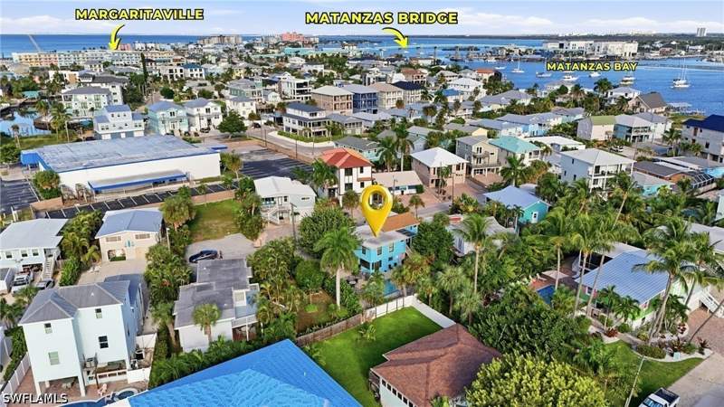 4 bedroom SingleFamilyResidence at 210 Miramar St, Miramar, Fort Myers Beach — photo 2