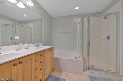 1128 Manor Lake Dr G103, Naples FL - photo 11 of 17