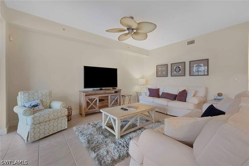 2 bedroom Condominium at 1128 Manor Lake Dr G103, Manors Of Regal Lake, Naples — photo 4