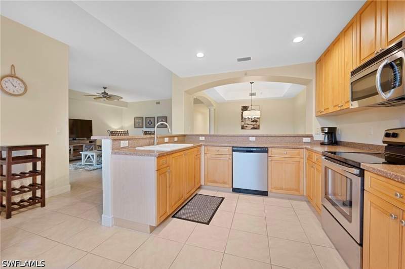 2 bedroom Condominium at 1128 Manor Lake Dr G103, Manors Of Regal Lake, Naples — photo 5