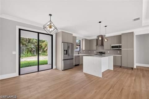 2646 14th Ave SE, Naples FL - photo 8 of 28