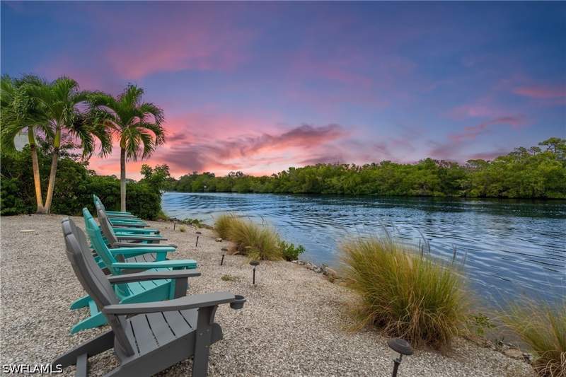 5 bedroom SingleFamilyResidence at 3890 Aloha Ln, Imperial Shores, Bonita Springs — photo 2