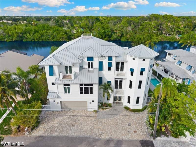 5 bedroom SingleFamilyResidence at 3890 Aloha Ln, Imperial Shores, Bonita Springs — photo 5