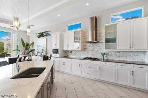 3890 Aloha Ln, Bonita Springs FL - photo 8 of 50
