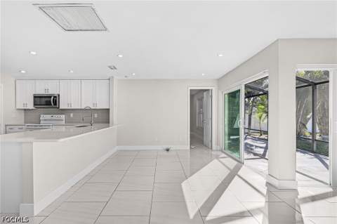 2326 SE 15th St, Cape Coral FL - photo 9 of 27