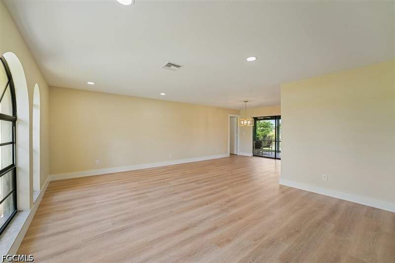 3 bedroom SingleFamilyResidence at 315 SE 20th Ct, Cape Coral, Cape Coral — photo 4