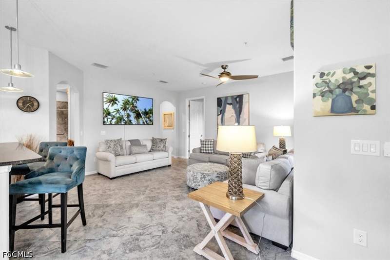 2 bedroom Condominium at 11901 Izarra Way 8609, Paseo, Fort Myers — photo 4