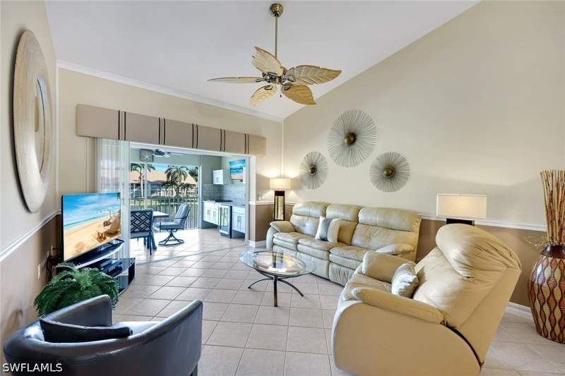 2 bedroom Condominium at 2375 Bayou Ln 4, Amelia Lake, Naples — photo 5