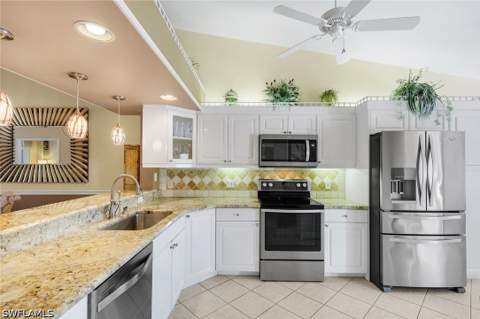 2375 Bayou Ln 4, Naples FL - photo 8 of 39