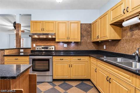 2137 Aldridge Ave, Fort Myers FL - photo 12 of 49