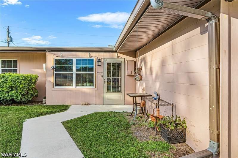 4 bedroom SingleFamilyResidence at 2137 Aldridge Ave, Fort Myers Villas, Fort Myers — photo 3