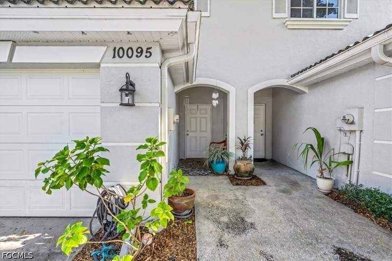 2 bedroom Townhouse at 10095 Pacific Pines Ave, Cypress Landing, Fort Myers — photo 5