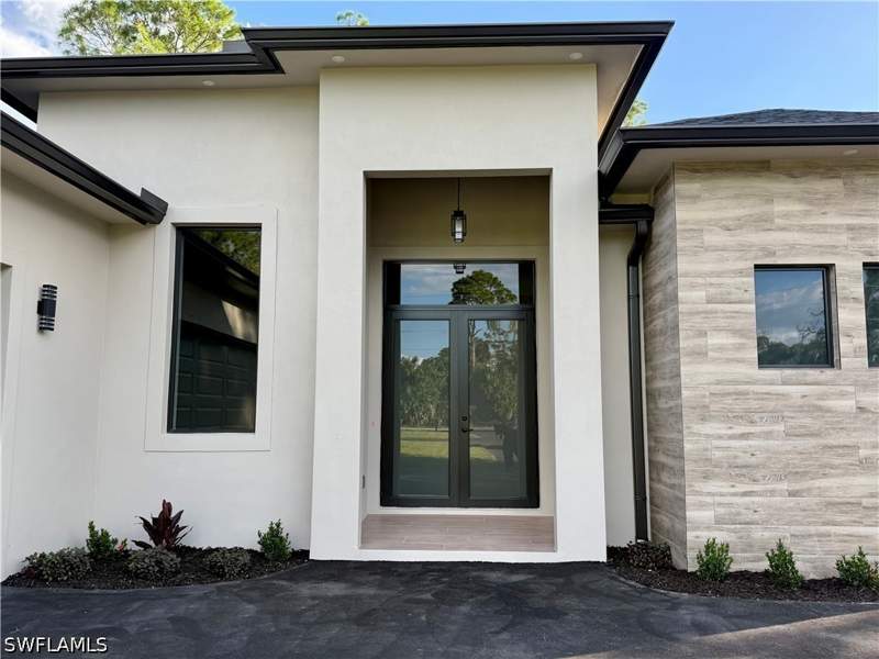 3 bedroom SingleFamilyResidence at 2752 18th Ave NE, Golden Gate Estates, Naples — photo 2