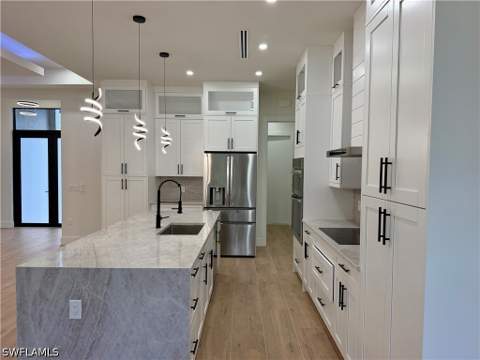 2752 18th Ave NE, Naples FL - photo 6 of 17