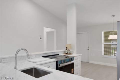 21351 Lancaster Run 326, Estero FL - photo 9 of 39
