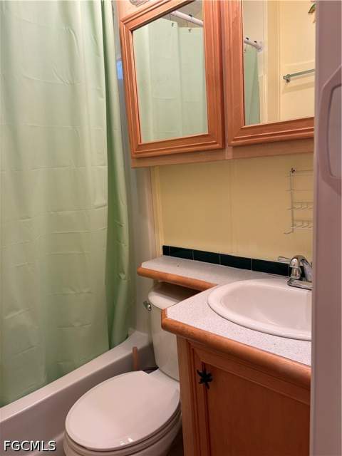11200 Sunglow Ln 1, Fort Myers FL - photo 7 of 14