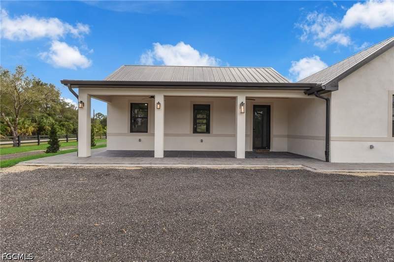3 bedroom SingleFamilyResidence at 842 Appaloosa Ave, Montura Ranch Estates, Clewiston — photo 2