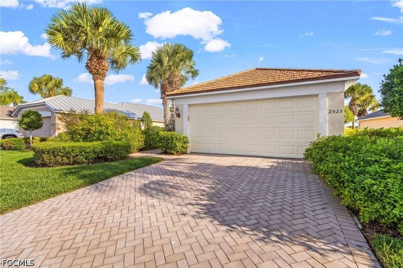 3 bedroom SingleFamilyResidence at 2523 Hopefield Ct, Sandoval, Cape Coral — photo 2