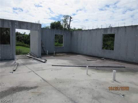 303 W 6th St, Lehigh Acres FL - photo 8 of 12