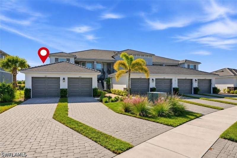 2 bedroom Condominium at 11811 Venetian Lagoon Dr 101, Esplanade Lake Club, Fort Myers — photo 3