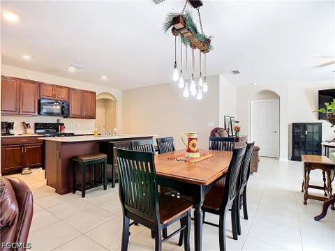 1246 NW 19th Ter, Cape Coral FL - photo 8 of 24