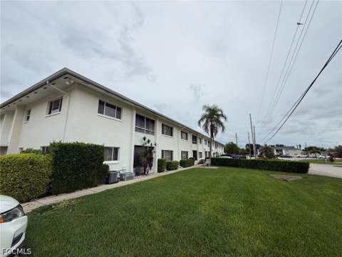 4802 Tudor Dr 205, Cape Coral FL - photo 10 of 10