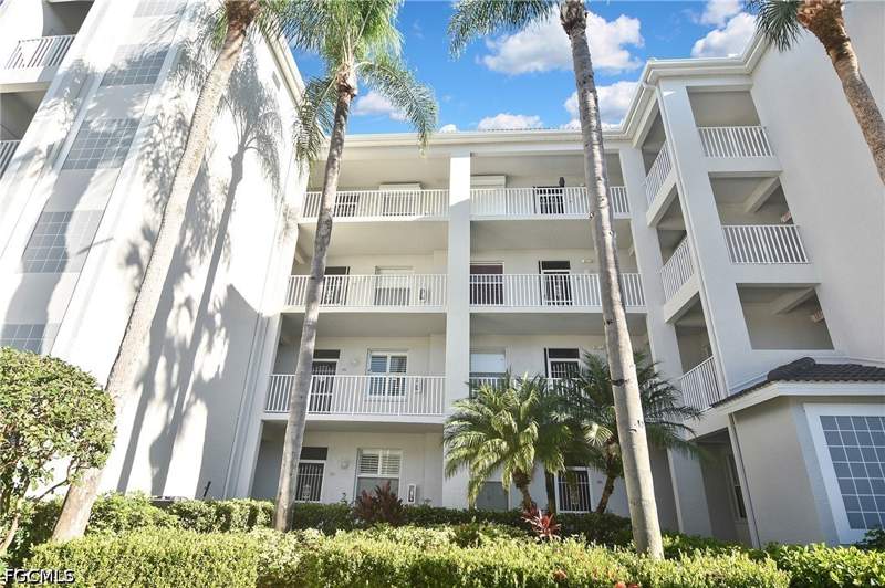 2 bedroom Condominium at 10450 Washingtonia Palm Way 1436, Terrace, Fort Myers — photo 2