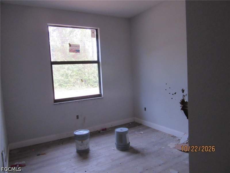 3 bedroom SingleFamilyResidence at 832 Clow St E, Lehigh Acres, Lehigh Acres — photo 4