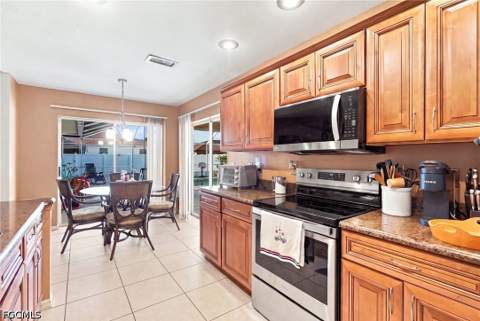 1312 SW 27th Ter, Cape Coral FL - photo 10 of 55